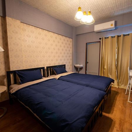 Bt Fifty Otel Bangkok Dış mekan fotoğraf