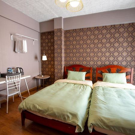 Bt Fifty Otel Bangkok Dış mekan fotoğraf